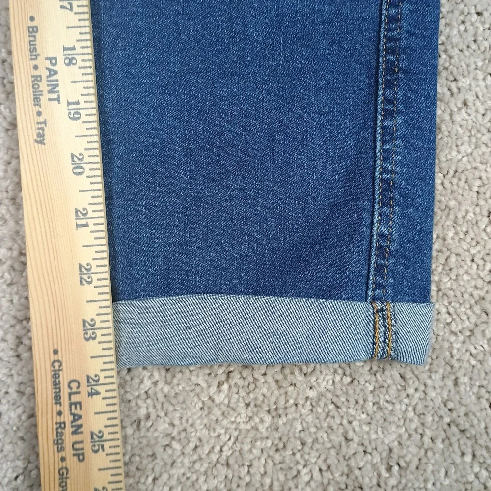 Signature Levi Strauss Heritage Boyfriend Jeans Women's 10 Relaxed Fit Cuffed